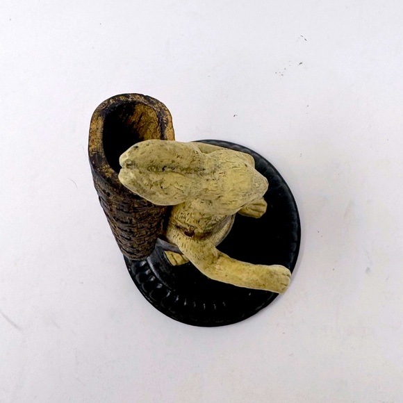 Vintage Rabbit Figurine Basket Carrier Woodland Bunny Cottagecore Decor - Picture 4 of 7